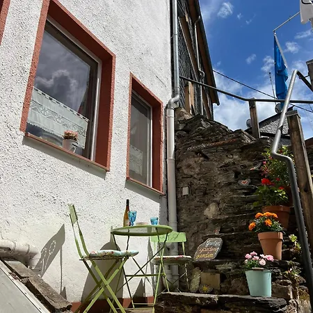 Mauseloch * קאוב